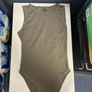 Army Green Bodysuit - Shein - XS